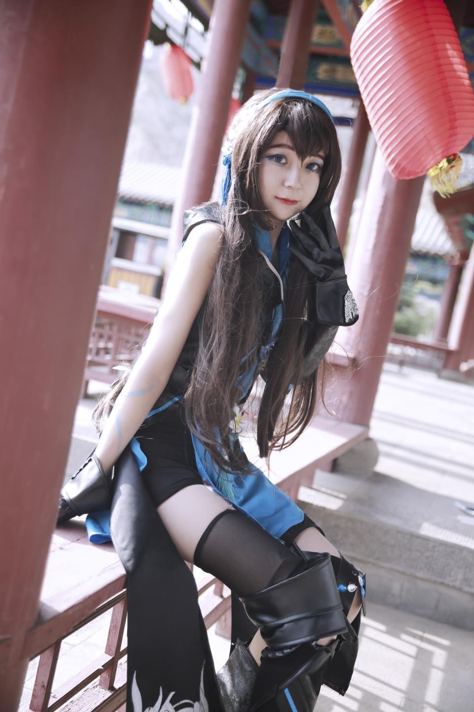 剑网三燕云炮萝cos,蜀中唐门诡秘莫测,清丽笑容却是一眼可见