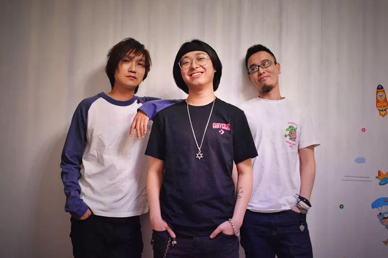 hangover宿醉把各自的态度,个性融合的流行朋克乐队小林的鸡里蹦夹杂