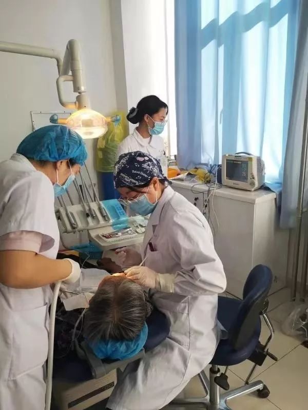 巴彦淖尔市医院多学科联合助您安心拔牙