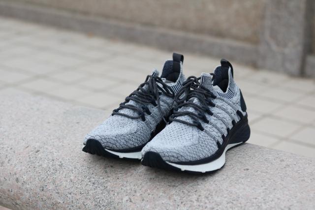 融入黑科技的米家运动鞋3,小米越来越会玩了