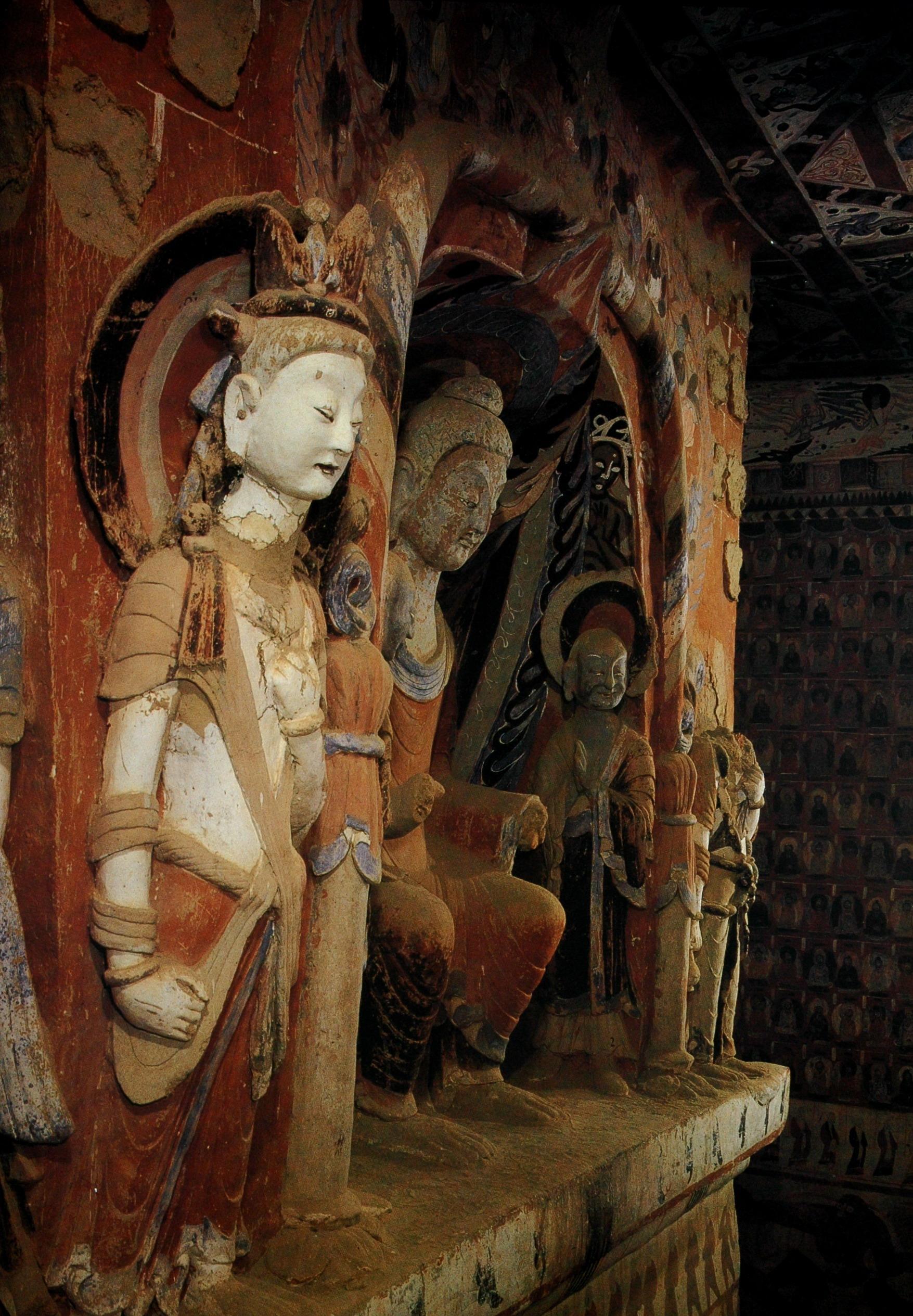 【敦煌石窟】北周-290窟【1】中心柱佛龛彩塑,绕窟一周伎乐飞天【高清