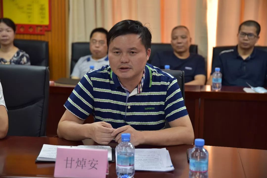 县人民政府副县长甘焯安市第一人民医院院长陈浩波市第一人民医院副