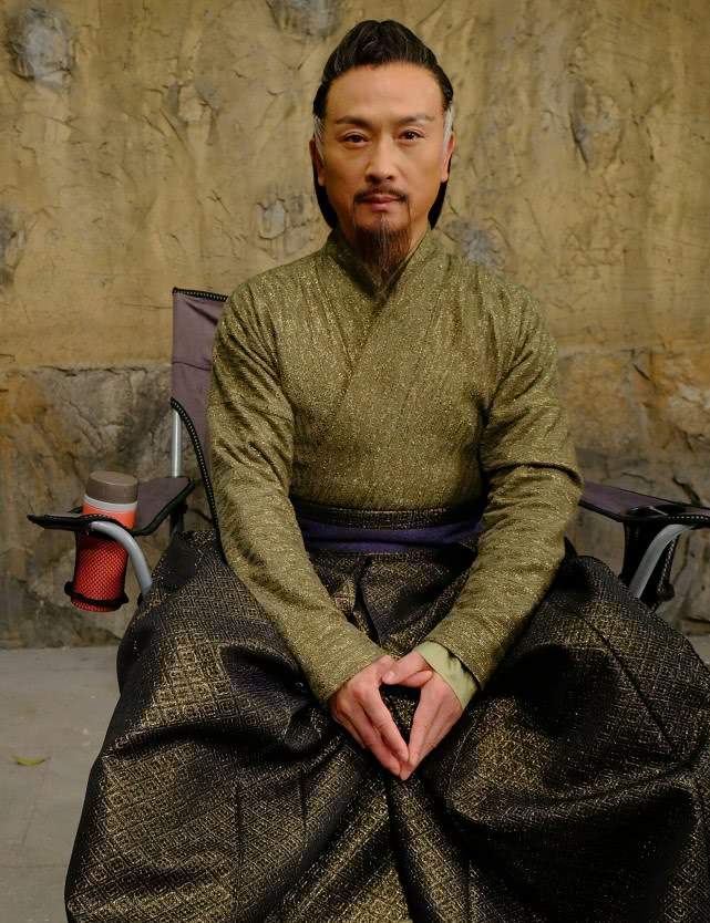 张弓:众里寻您千百度,蓦然回首,已是初秋