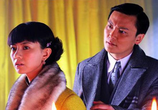 《爱无悔》,他演男二号"罗仁杰",一个心眼很坏的反面角色,在剧里面
