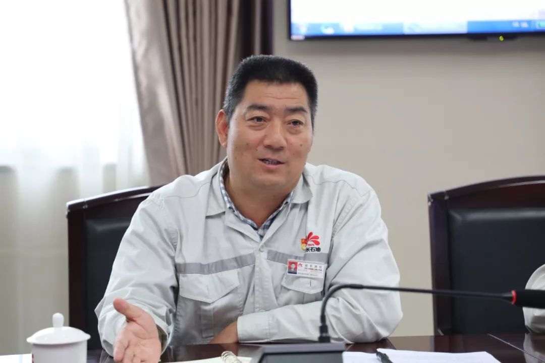 王荣斌:上下结合破解难题 坚决防范事故发生