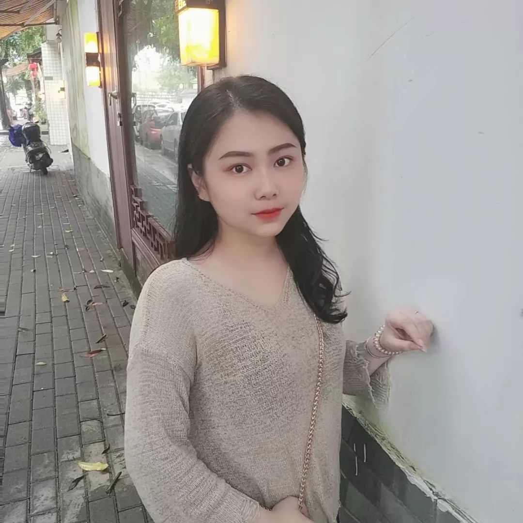 想认识这位小姐姐么想晒照想交友想找到属于自己的另一半么快来添加小