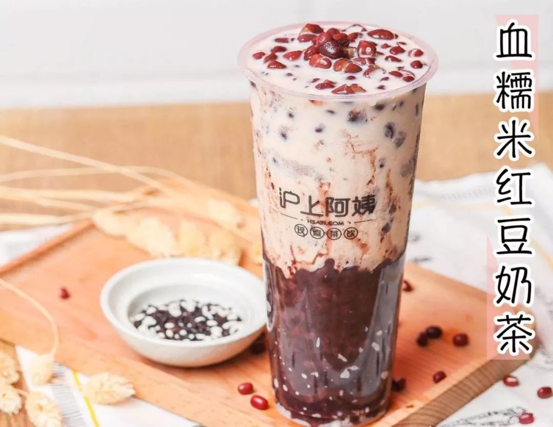 才能保证红豆的口感红豆每天都经过精心熬制才出锅红豆和血糯米品质上