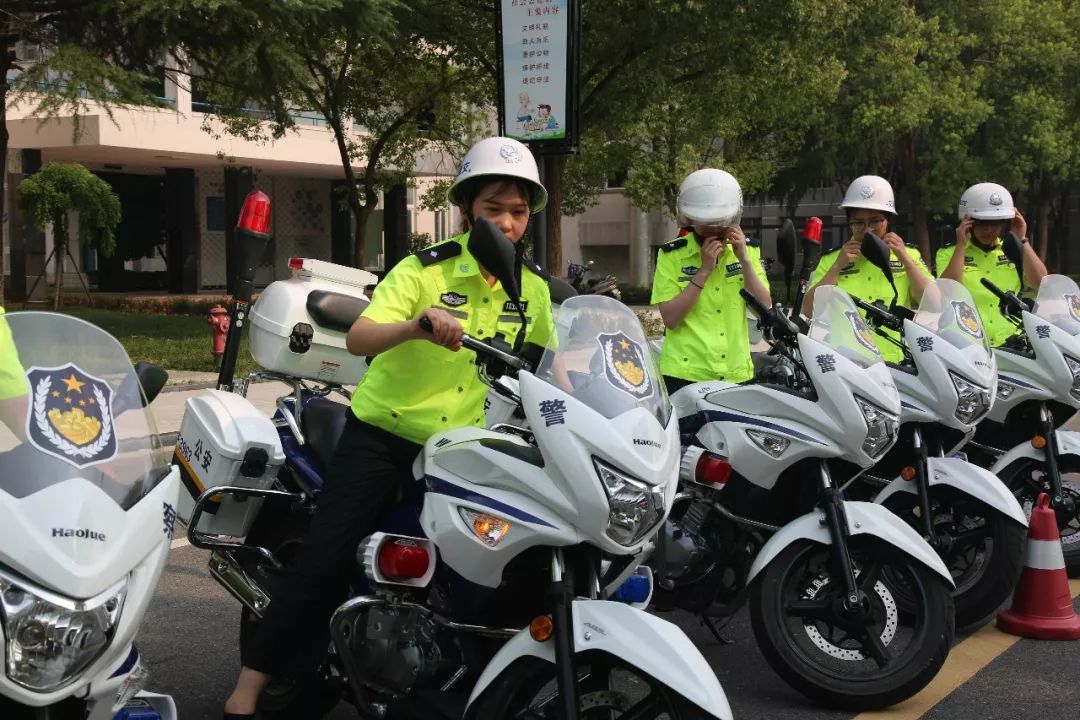 桐乡交警铁骑队训练正火热带你先探秘一波