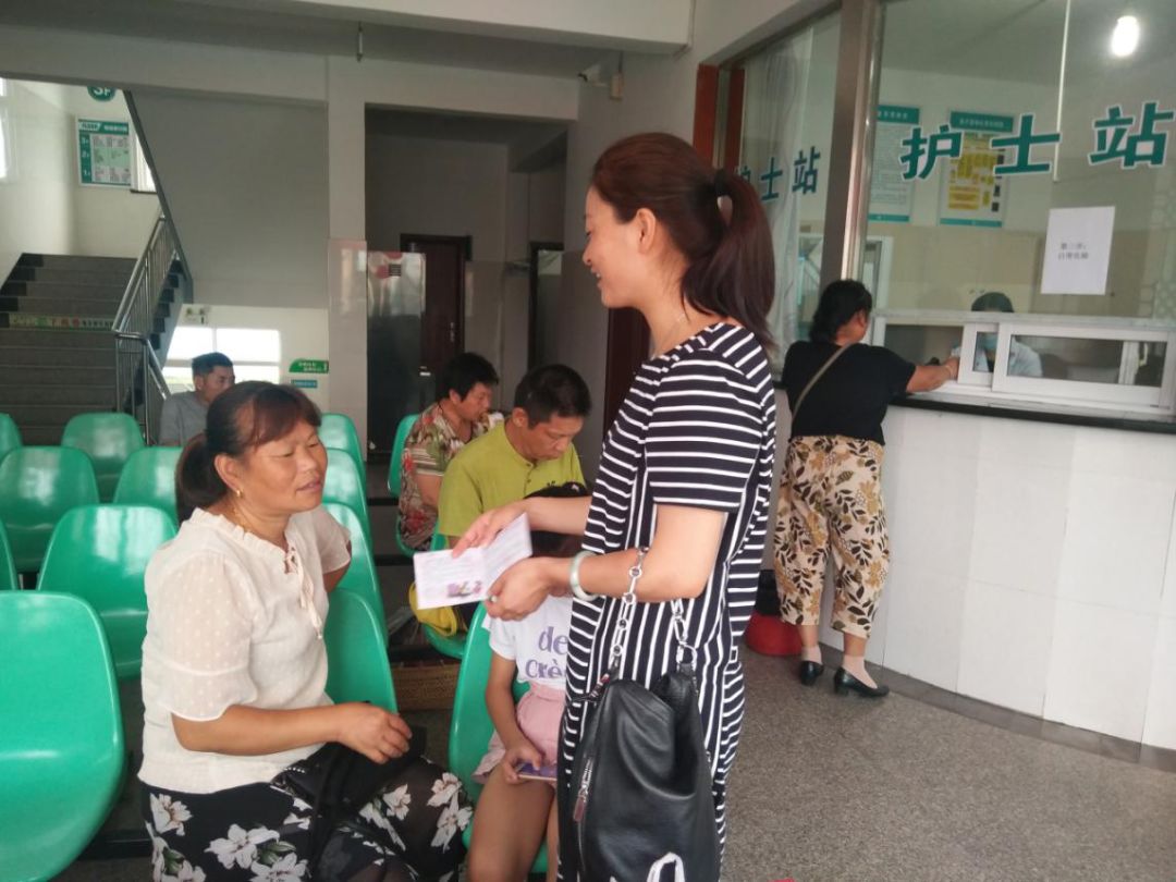 新村社区积极组织育龄妇女参加两癌检查