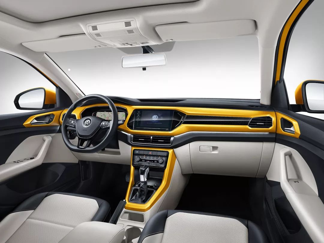 荆门中辰开学路上tcross途铠为你保驾护航