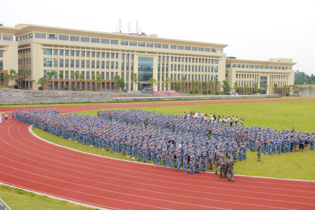 我的热血我做主2019成都中学军训第一波沸腾而来