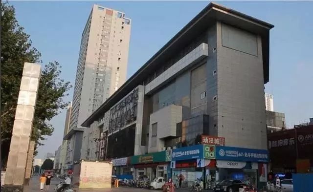 称有市民报警,其住在沭阳县三匹马商业广场的妹妹因感情不顺,在和家人