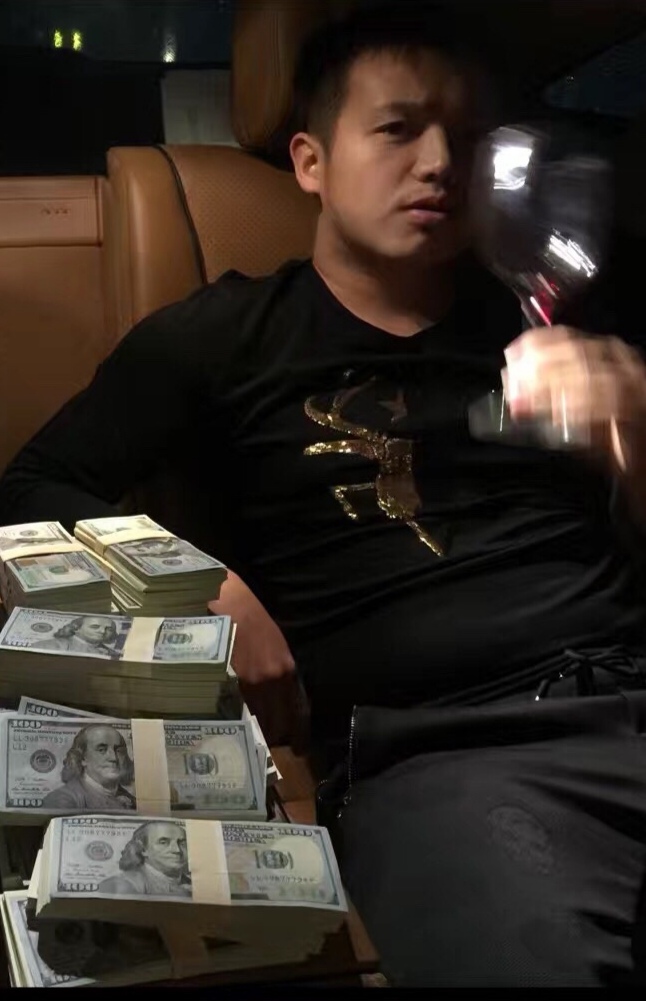 60秒看懂格斗英雄高锋被重庆黑帮陷害的5大疑点