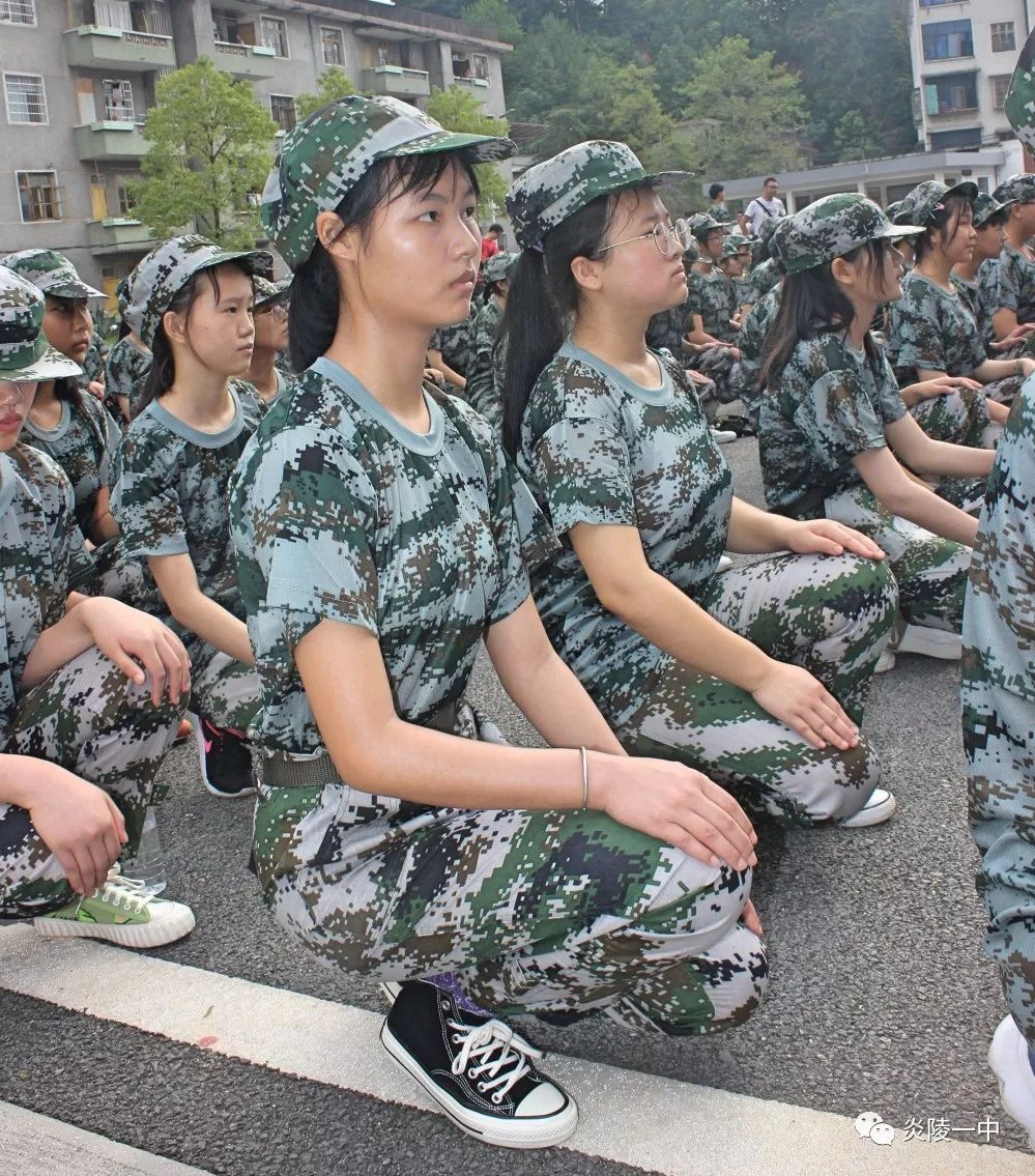 军训啦扬帆起航走好高中第一步