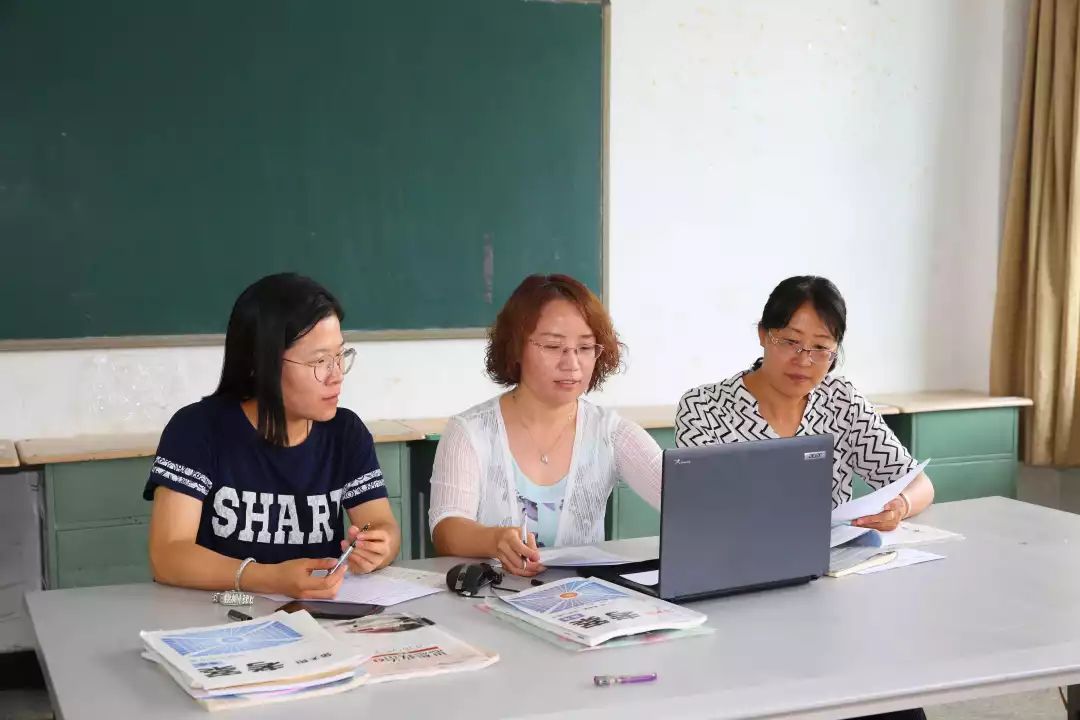 我校举行2020届备考会