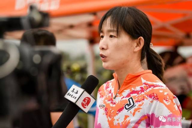 穿沙观海2019年全国公路自行车锦标赛个人计时赛在乌海湖畔举行