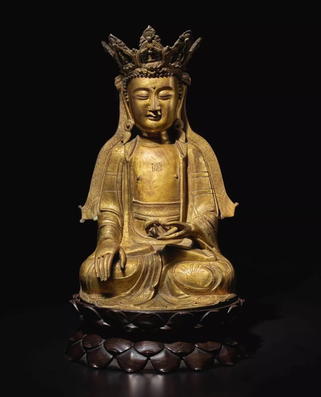 鸿禧美术馆收藏描述:观本像所饰五方佛冠及手印,当为地藏菩萨