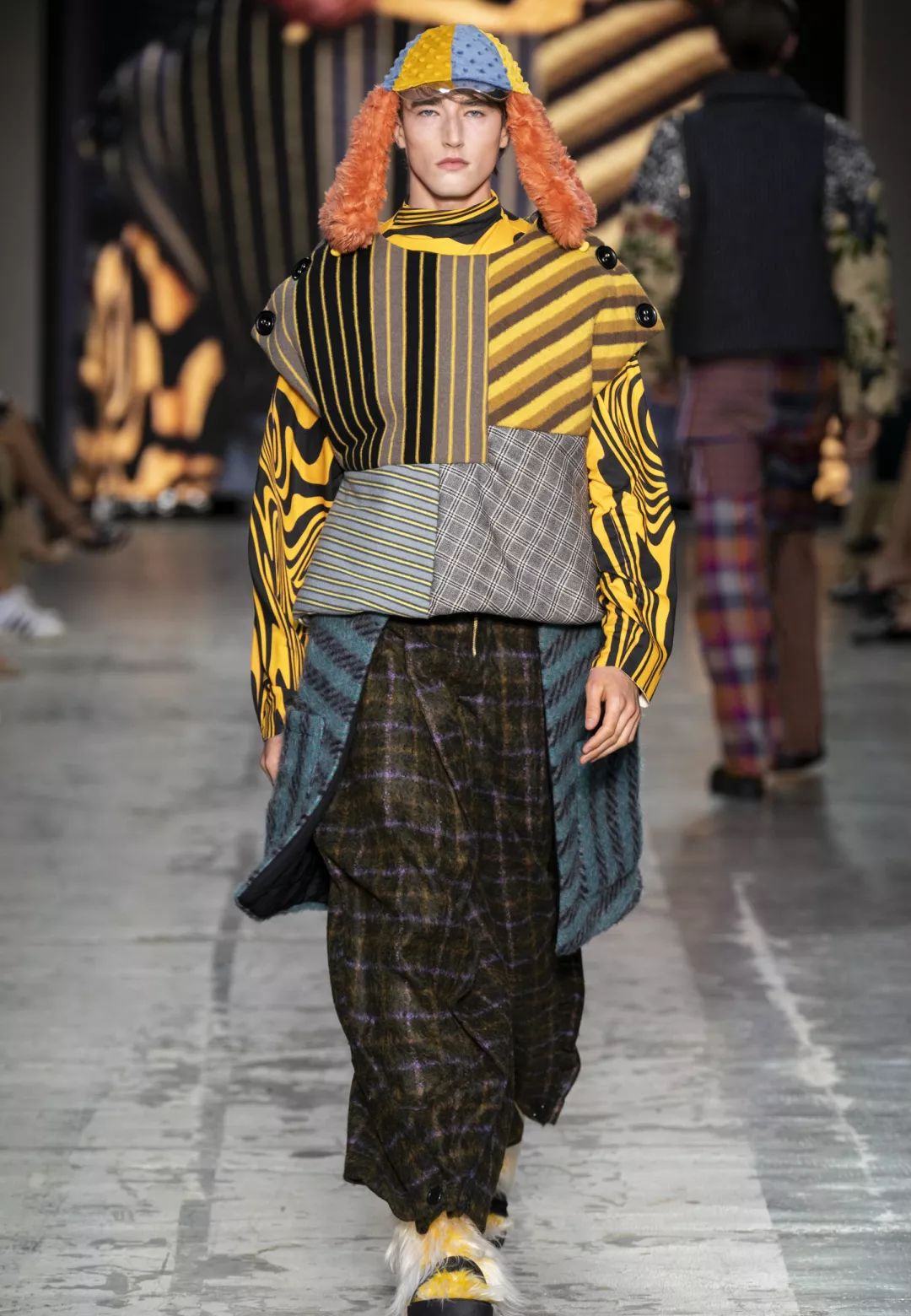 经典条纹元素还是这么火美翻