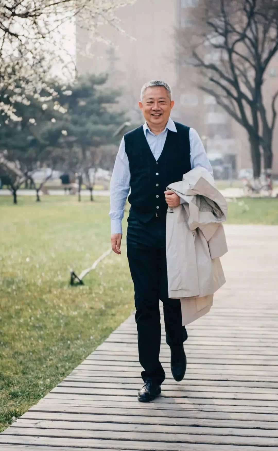 中国高校男老师穿搭大赏