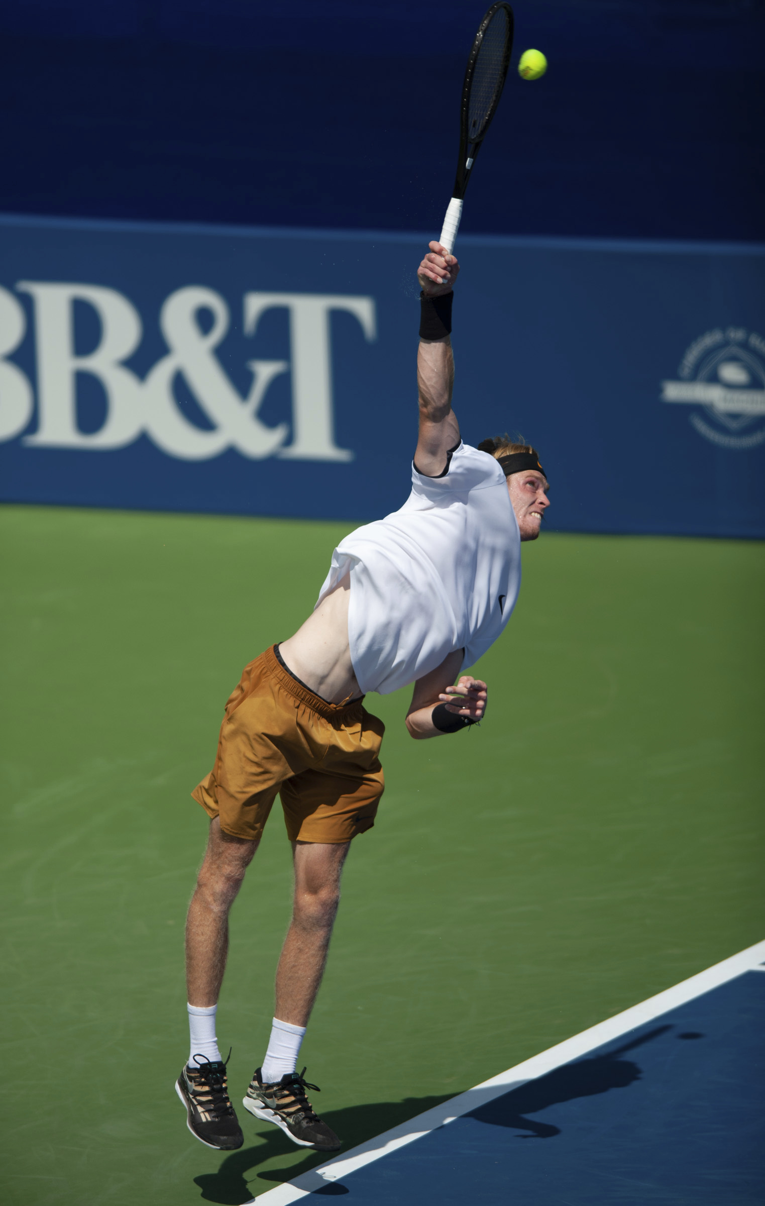 网球温斯顿塞勒姆公开赛沙波瓦洛夫晋级四强