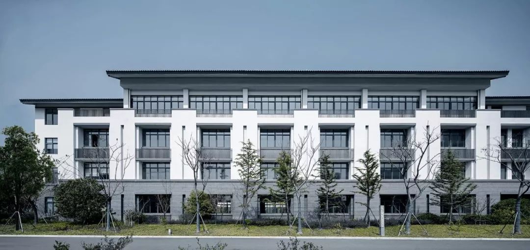 新中式外观新的布置形式全新教学模式