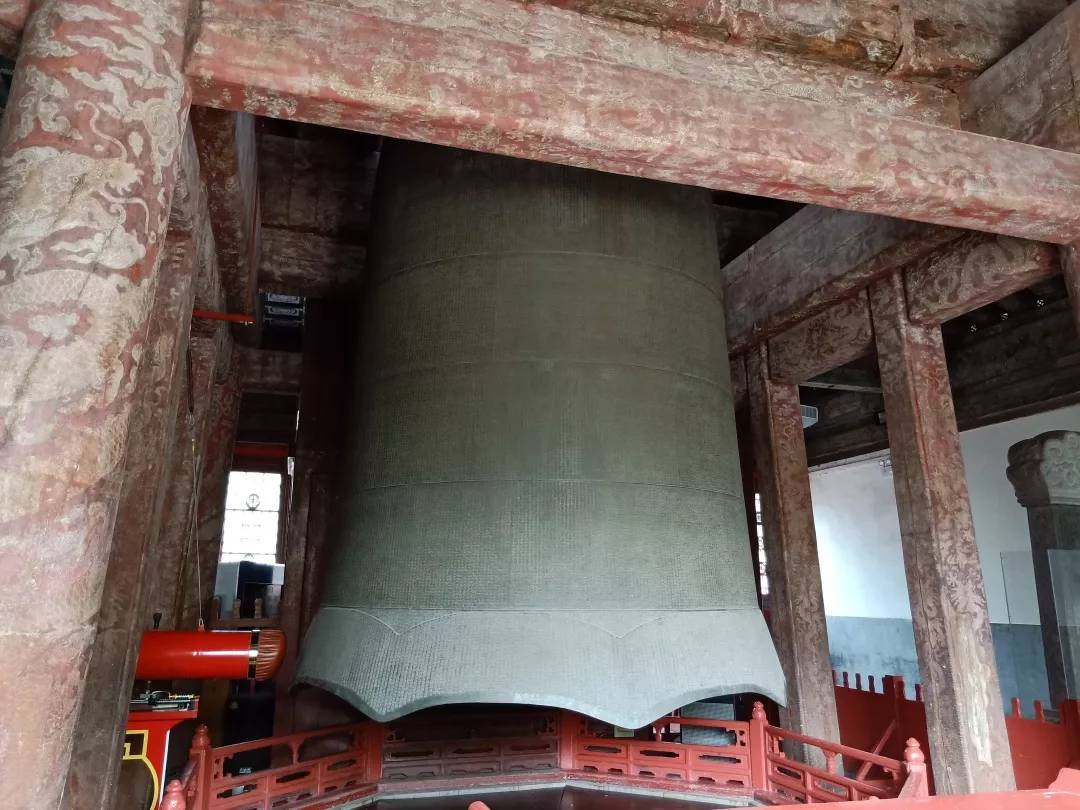 中国唯一一座以古钟研究的皇家寺院,鸣钟祈福为何要108下?_展览