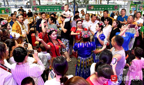 新疆夜宴奇台夜市直播