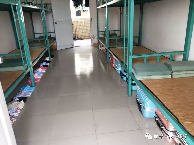 烈日苦练   军魂感召 ——南宁市第一中学2019级高一新生军训生活掠影