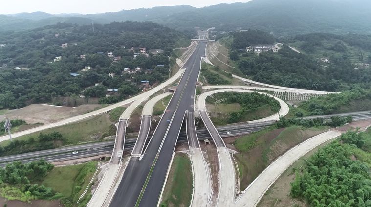 重磅涉及多条高速路货运机场荣昌与川东四区县市携手推进交通建设