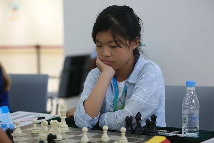 图集2019国际象棋世少赛第四轮谢军邱海芳开棋