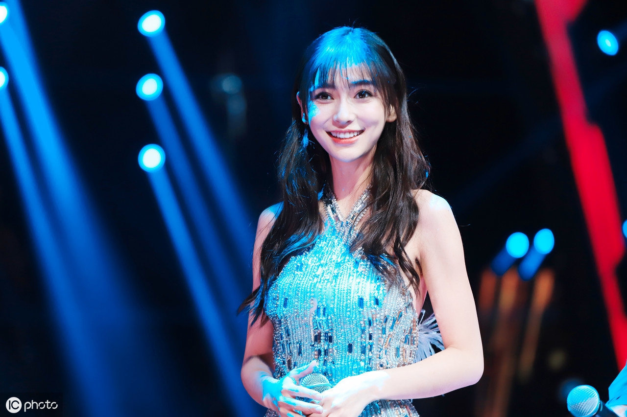 一组angelababy(杨颖)青涩照,有种初恋的味道