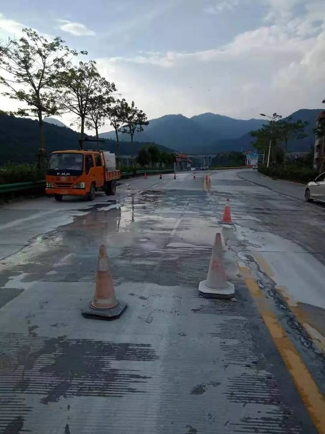 漳路风采 公路君主动作为