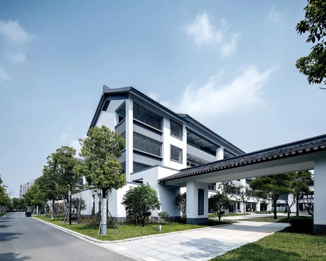 新中式外观新的布置形式全新教学模式