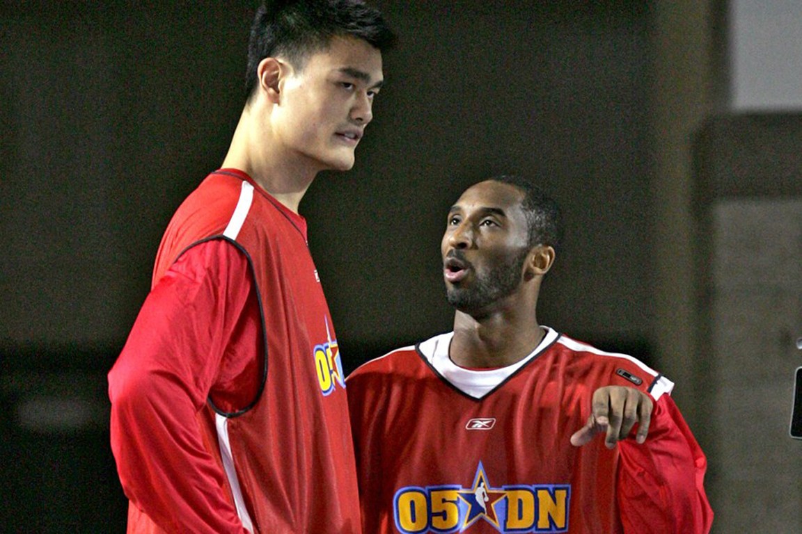 08年姚明有机会和科比联手,为什么最后拒绝加盟湖人?原因无非两点_火