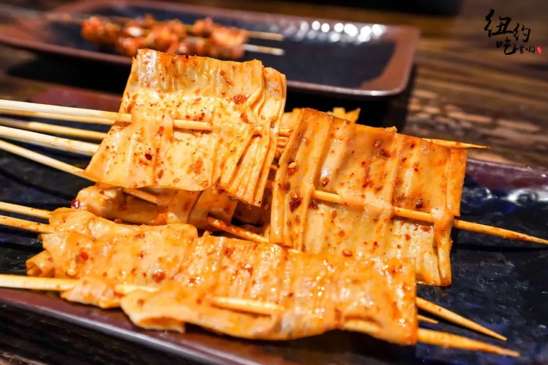 啤酒免费喝三天烤鱼爆汁牛蛙满出锅纽约这家江湖菜必去