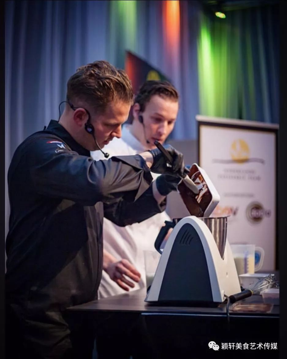 米其林餐厅里chef的摆盘艺术与餐具搭配