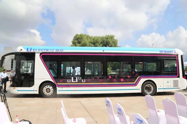 延边国泰新能源汽车有限公司举行高寒地区新能源汽车整车控制技术及氢