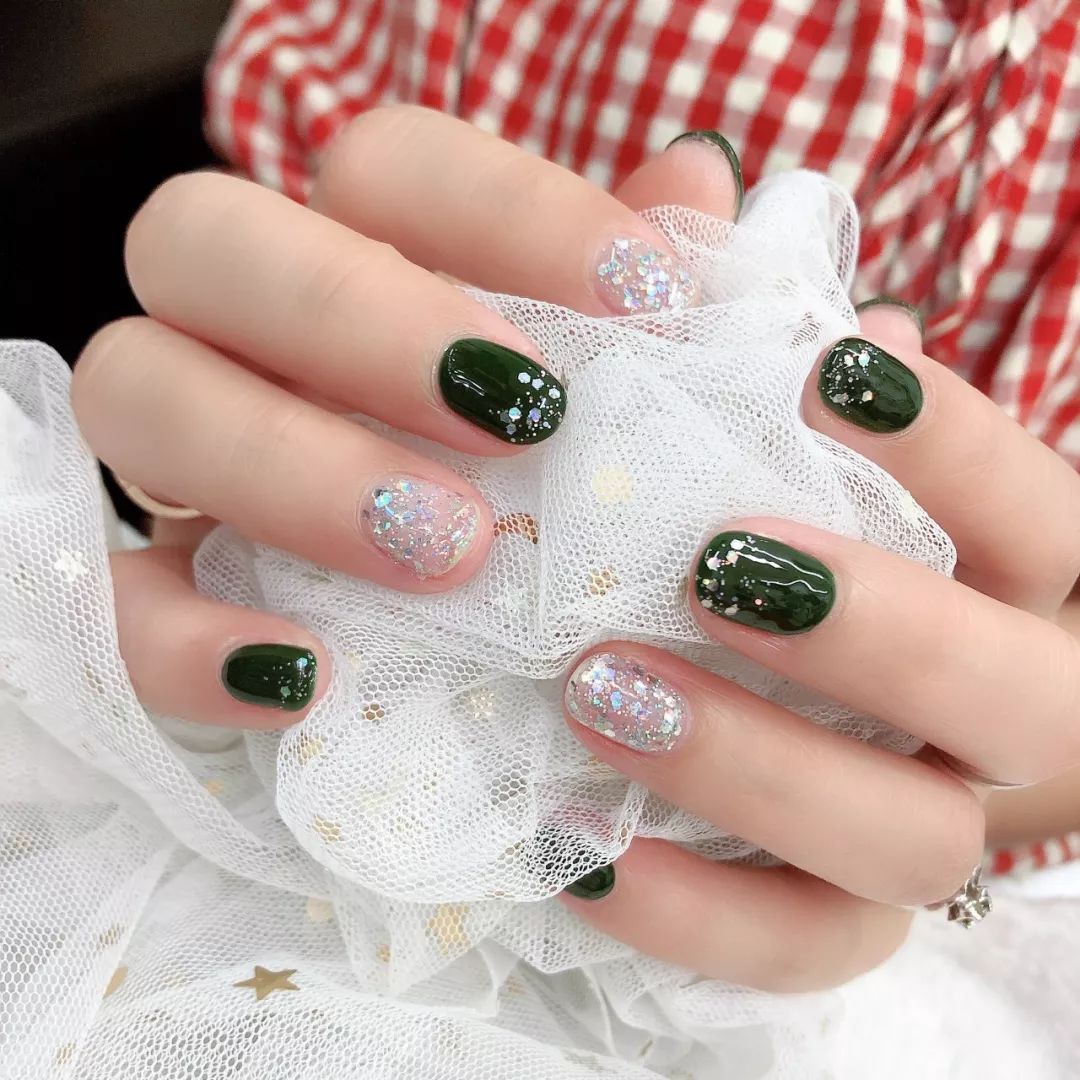 2019年秋冬流行色!好看又高级!_美甲