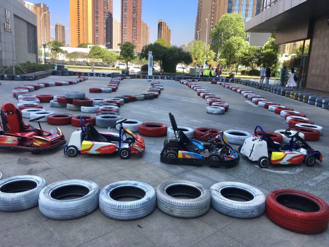 开启溜娃新方式199元抢儿童卡丁车畅玩1次圆宝贝一个赛车梦