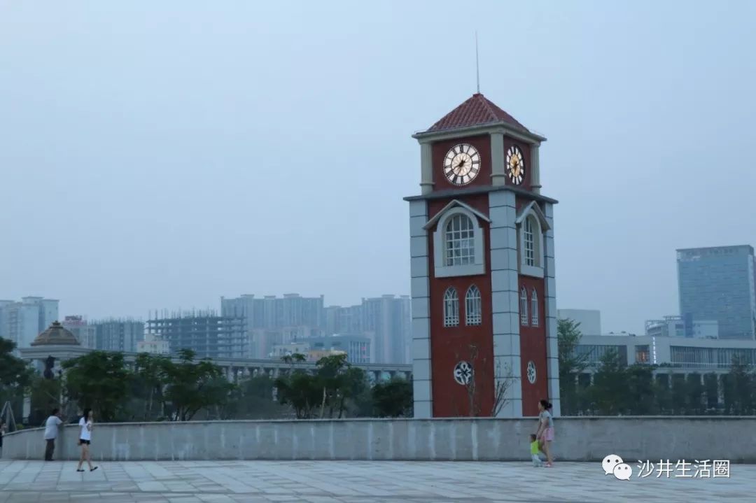 两年了新桥市民广场重新开放罗马范儿还增加了音乐喷泉