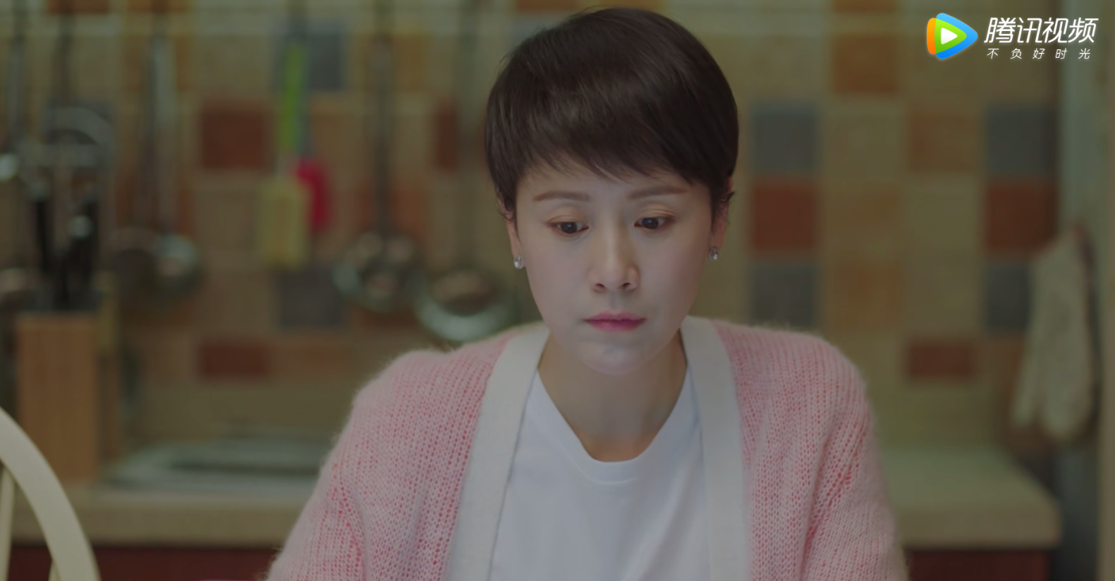 由黄磊(饰 方圆),海清(饰 童文洁)等实力派老戏