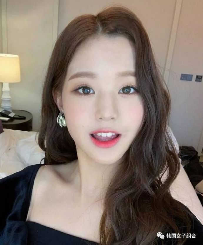 韩网热议,5岁的和15岁的女团爱豆,年轻真好!