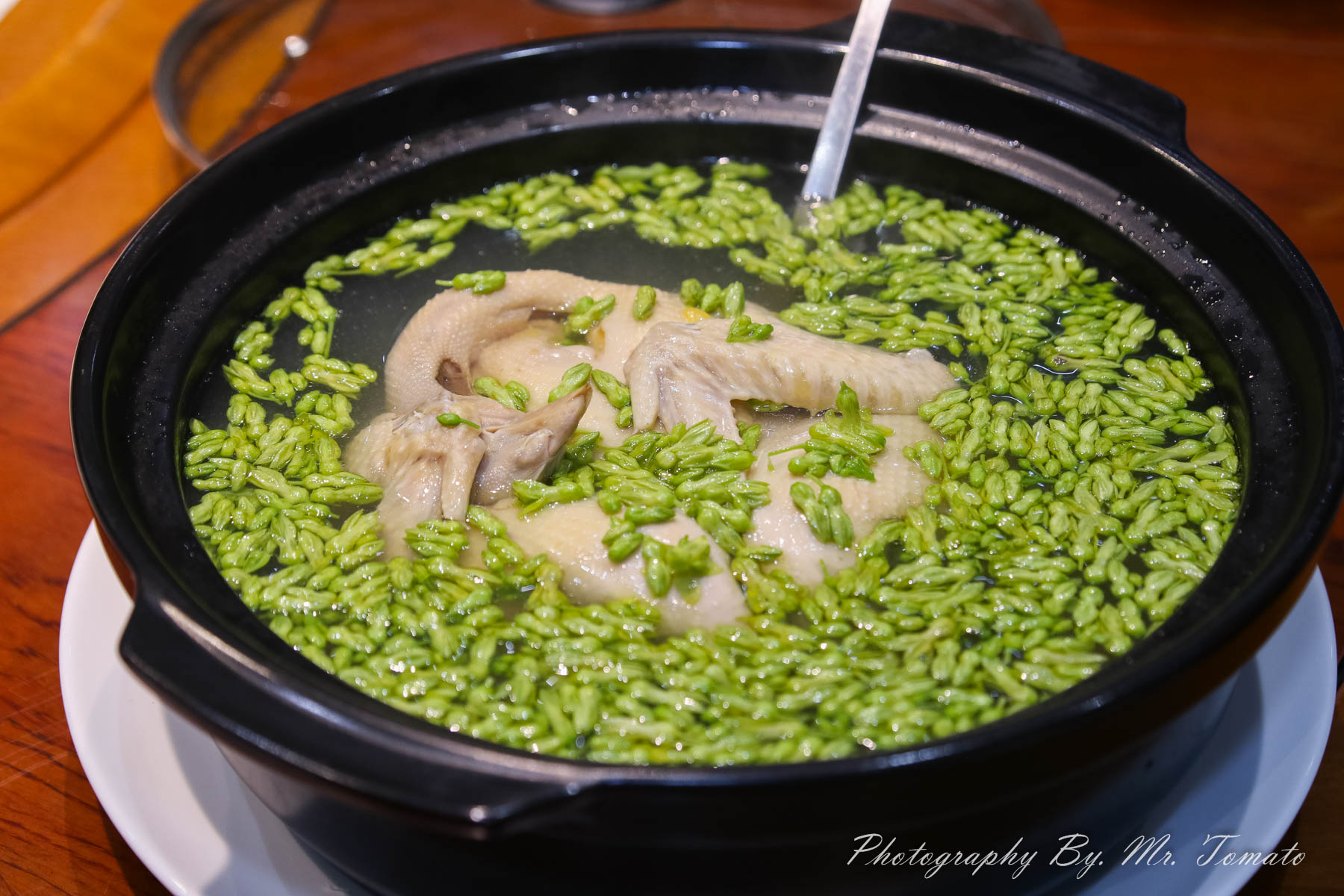 之中而豆腐完美卸去了海胆酱的腥气生炒鸽松瓜子肉众所周知海瓜子好吃