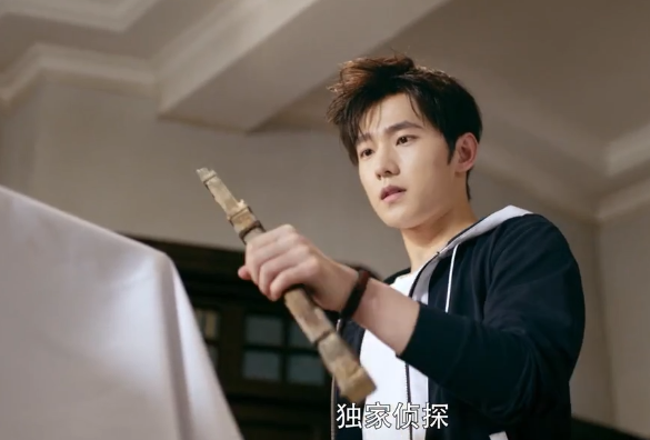 全职高手因千机伞耐久损坏叶修伤心想起与苏沐秋之前的过往