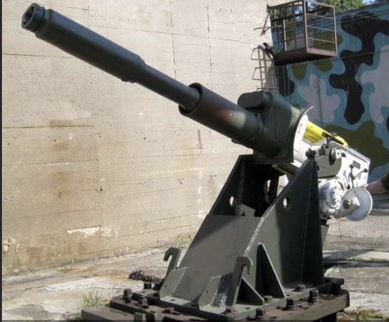 波兰完善国产自行迫击炮系统,吸收东西方技术之长,轮式战车上架大炮