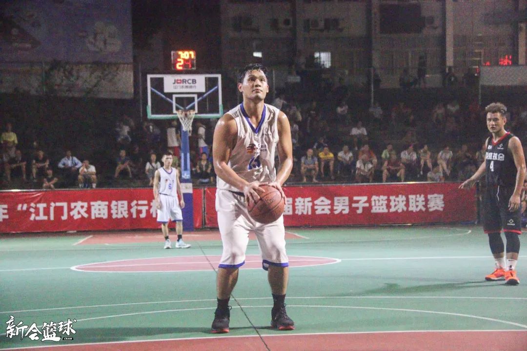 心熙茶业5号阮江峰拿到26分6篮板,16号李文杰15分,4号冯子豪12分,5号