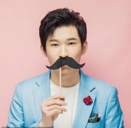 虎牙寒冰被严重限制人气一度只有12万兜兜转转竟不如小主播