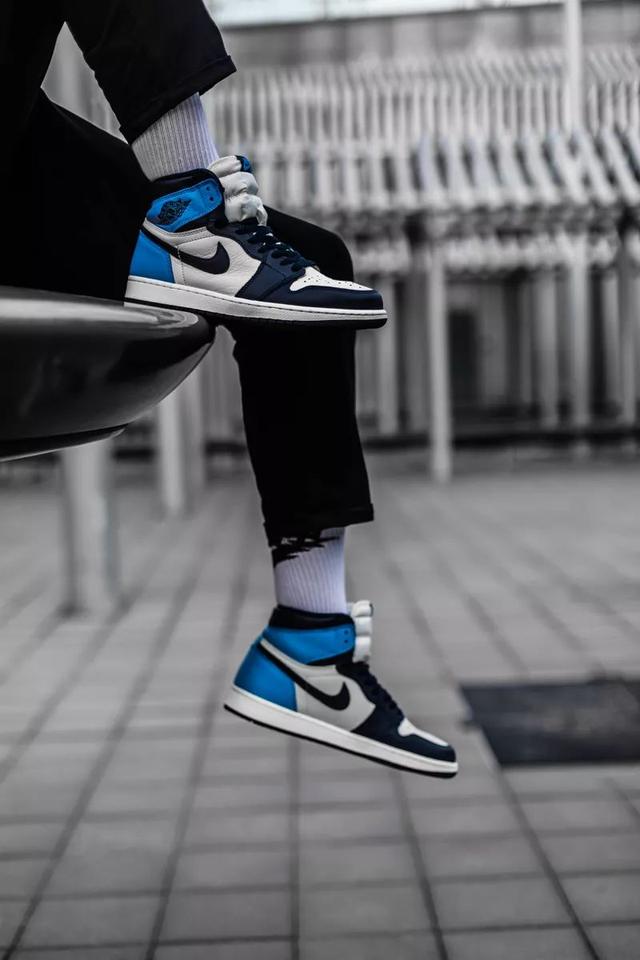 后天抢先发售!「黑曜石」 aj1 全网最快开箱   上脚