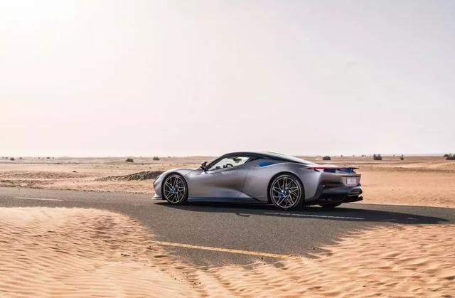 力拔山河宾法battista发出1900匹马力的无声咆哮