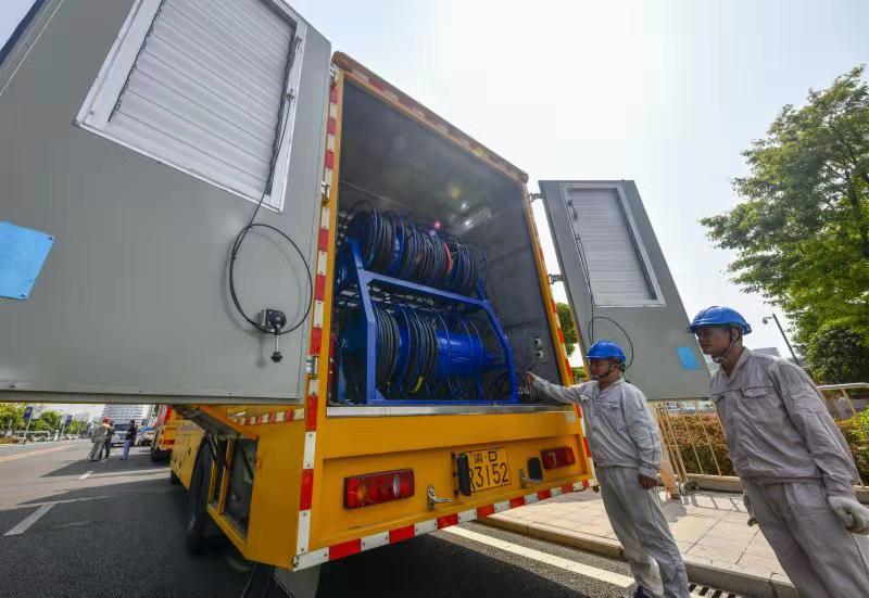 12台发电车800余电力工人国网重庆电力部署智博会保电工作